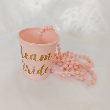 Vasos Pequeños para Fiesta — Mini Shots “Bride to Be” con Cadena de Perlas (Halloween/Bachelor)