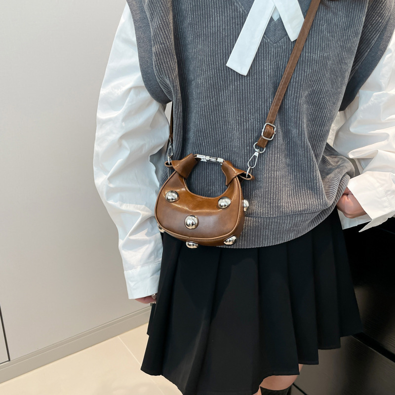 Fashion Trendy Mini Handbag Women's 2025 Spring New European and American Retro Personalized Shoulder Bag Fashion Trendy Mini Handbag Women's 2025 Spring New European and American Retro Personalized Shoulder Bag