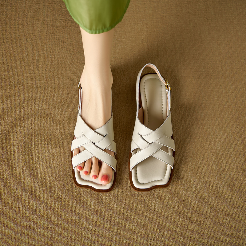 Dép sandal nữ da bò dệt thủ công kiểu La Mã đế bằng — nâu