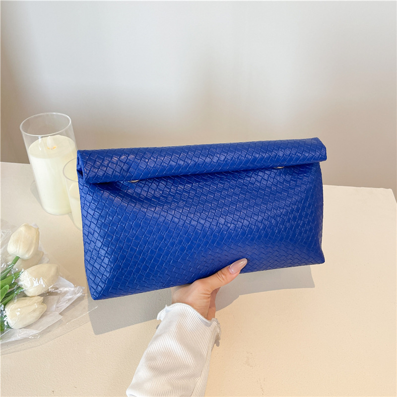 Bolsa de mano de gran capacidad popular de color sólido de alta calidad personalidad de mujer cena casual temperamento de estilo exterior