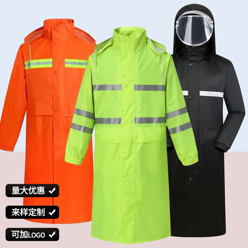 Una chaqueta de lluvia larga y gruesa a prueba de tormentas de todo el cuerpo caminando en servicio sanitario al aire libre chaqueta de lluvia de emergencia reflectante