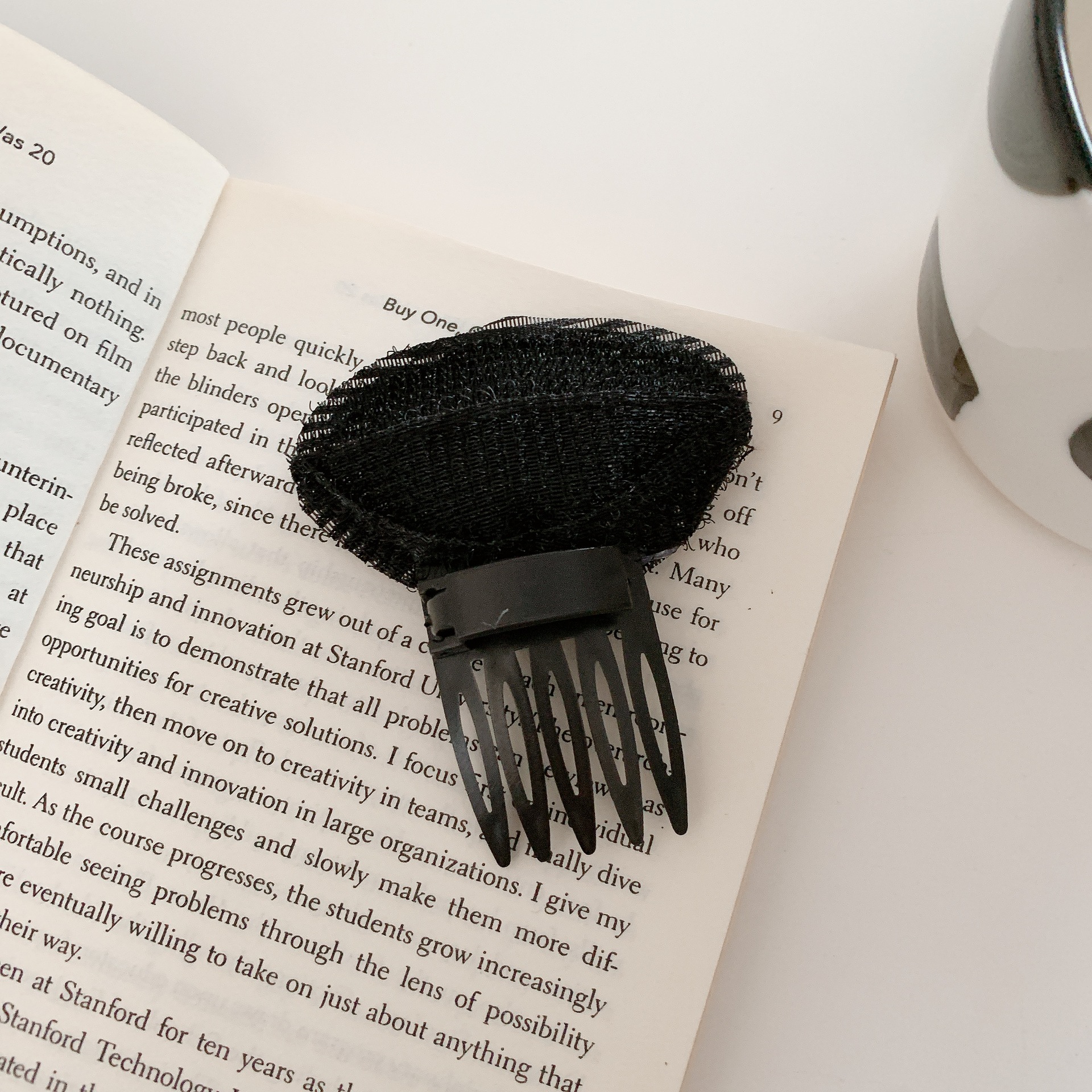 5 # 검은 빗 앞머리 패드