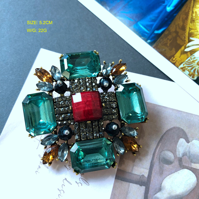 Fashion Emerald Gemstone Diamond Flower Crystal Brooch display picture 4