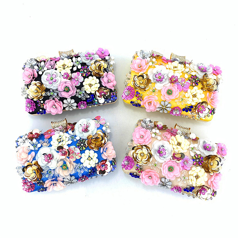 Hengmei Chaozhou direct selling manufacturer directly provides a cross-border dinner bag for women, and a hand-made colored flower beaded bag is issued on behalf of the customer