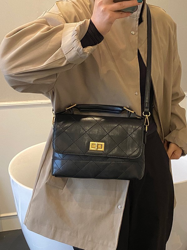 Bolso para mujeres 2025 nueva moda moda bolso portátil de cadena de diamante bolso cuadrado de mano alta humedad versátil bolso de mochila