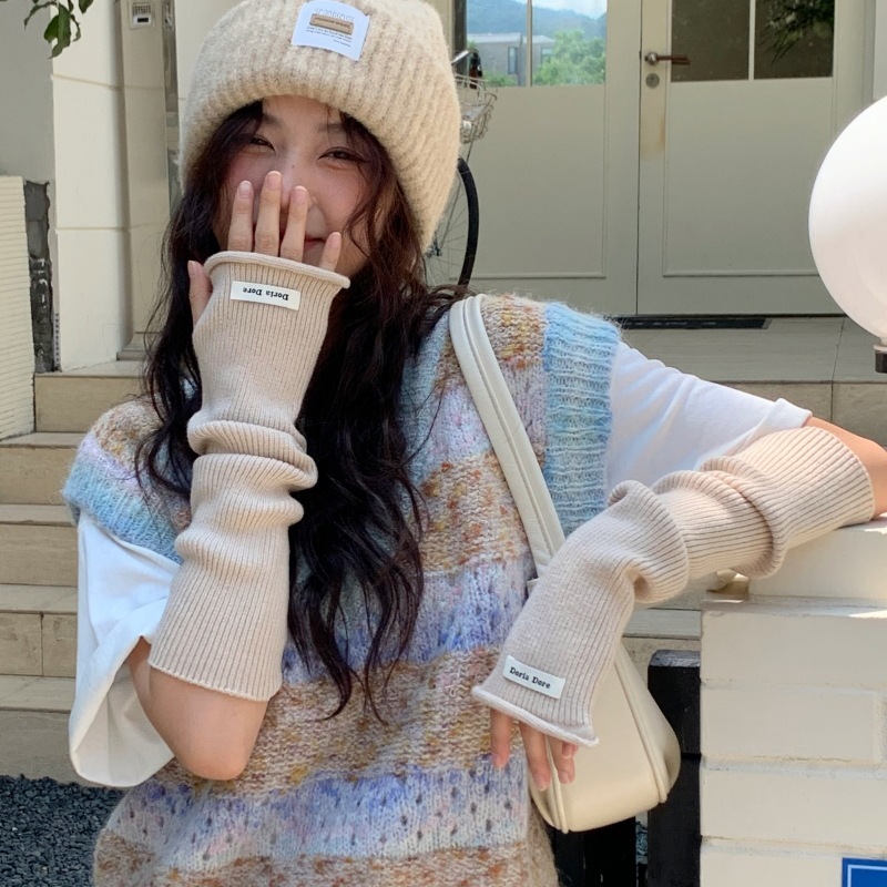 韓国の腕のカバーの女性の秋冬の保温の腕の長袖のニットのセーターの偽の袖は指の手袋の半分の袖を露出します。|undefined