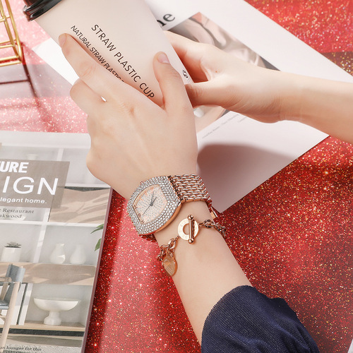 ZONMFEI new women's watch set fashionable 2-piece full diamond exaggerated quartz watch titanium steel OT buckle bracelet