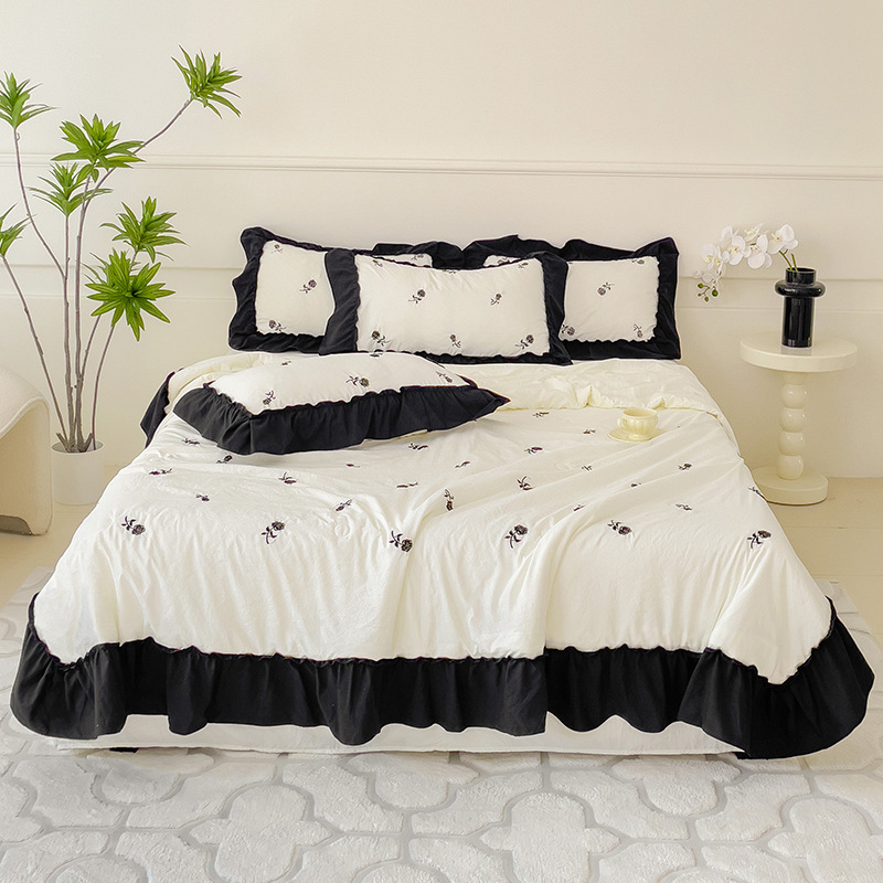 추 로터스-흰색과 검은 장미