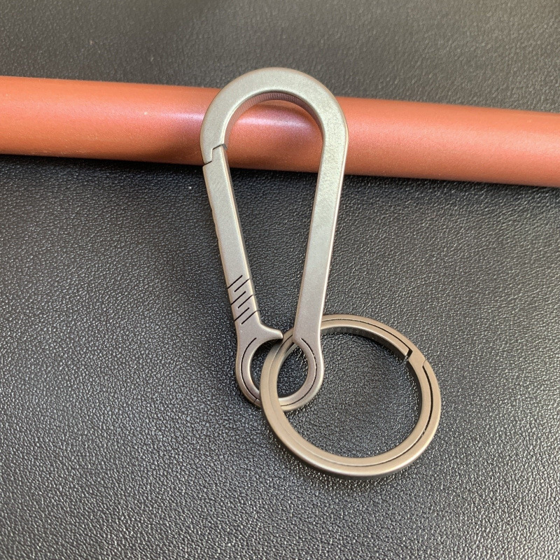 チタン合金のキーホルダーの男性の新型の腰のペンダントの多機能のキーホルダーは長くて丈夫です。|undefined