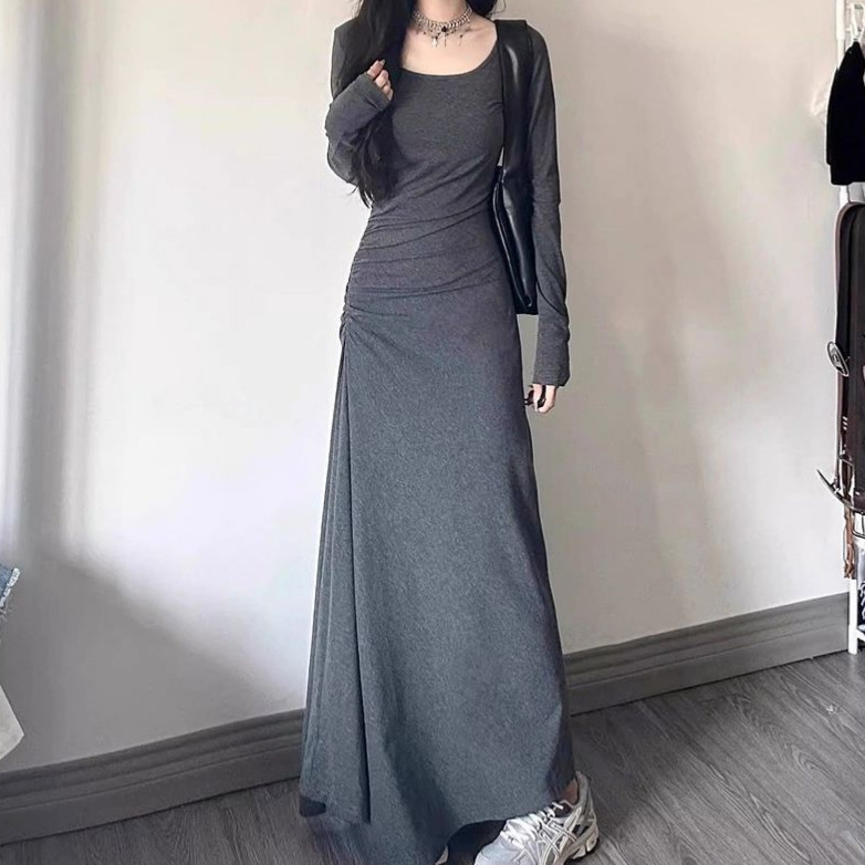 Early Autumn Wear Gray Dress for Women Autum 2025 New Knitted Hip Skirt Tight Slimming Look Long Skirt