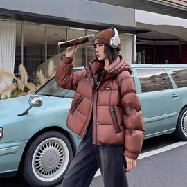 羽绒服;休闲裤;女式衬衫