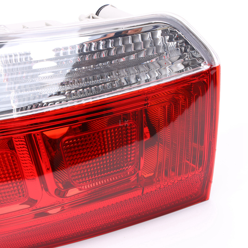 Applicable to 08-17 Dongfeng Citroen Elysee rear tail lamp assembly rear headlight left and right reversing lamp tail lamp shade