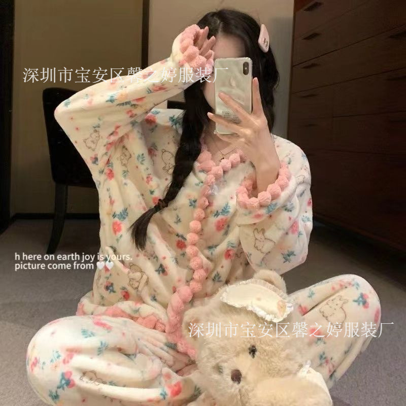 Jacquard Cardigan Simple Coral Fleece Pajamas Women's Winter Thickened fleece-lined 2024 New Internet Celebrous creamy-white suit Jacquard Cardigan Simple Coral Fleece Pajamas Women's Winter Thickened fleece-lined 2024 New Internet Celebrous creamy-white suit