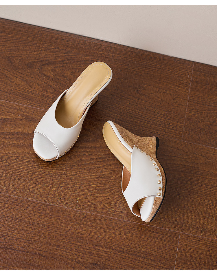 Sandal cao gót nữ hở mũi đế xuồng 11cm đinh tán — màu đen, màu trắng ngà chi tiết 9