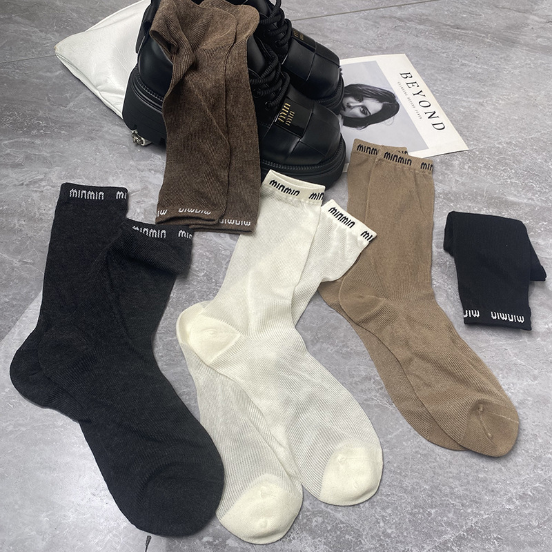 European and American Lazy New Style Summer and Autumn Thin Cotton LOGO Embroidered Middle Tube Stacked Socks Pure Cotton Show Socks SOCKS Factory