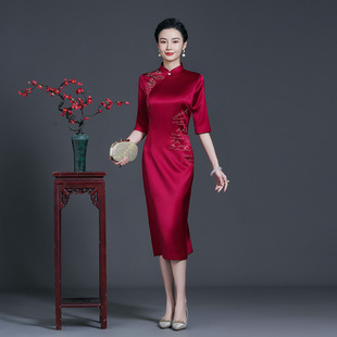 Cheongsam acetate satin new wedding mom dress Noble happy mother-in-law wedding banquet dress Western style slim fit dress autumn