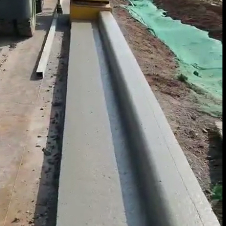 定制履带式路肩石滑模机公路边沟一次性拦水带现浇路沿石成型机厂