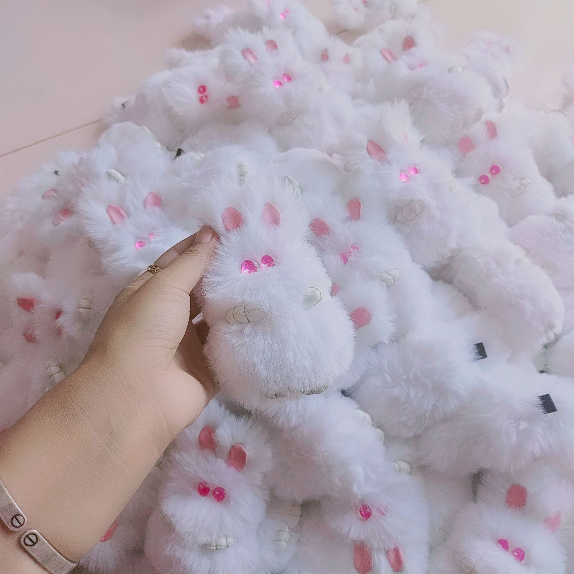 MTXX_20220927113504_mh16666642