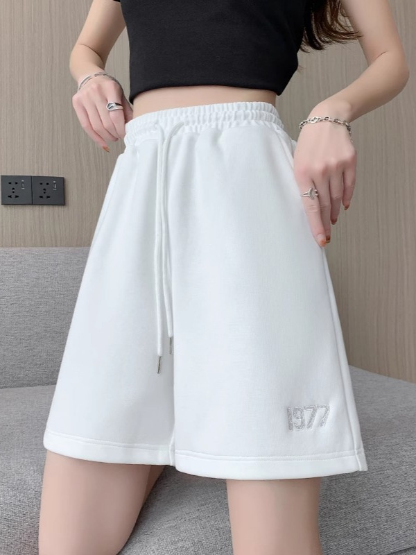 スポーツパンツ女性の夏の外には、ワイドパンツ2024の新しいゆるい薄いタイプのカジュアルな爆発的な5分のズボンのズボンを着ています