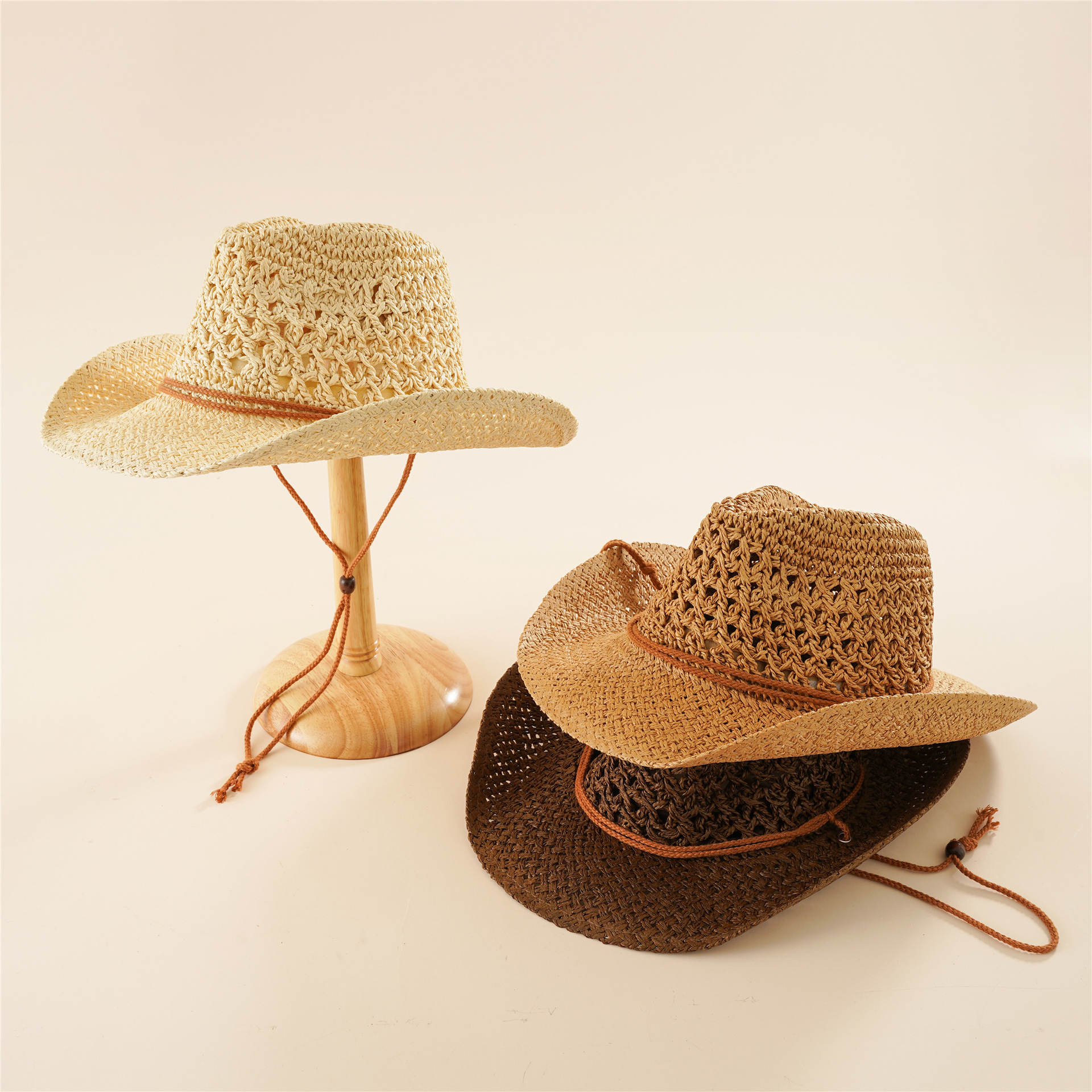 2021 Amazon paja color sólido decoración hueca verano juego sombrero de ala grande retro sombrero de paja a prueba de sol