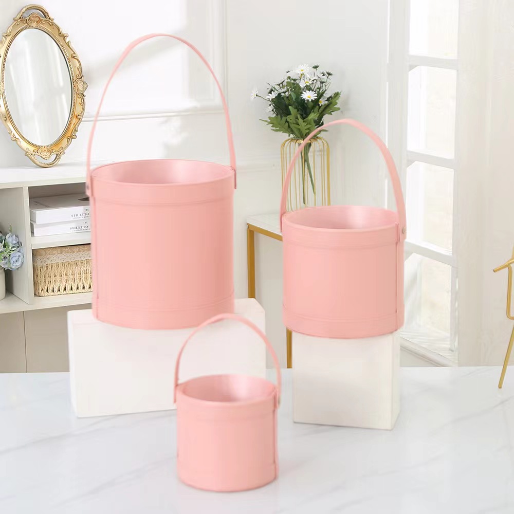 Caja de regalo complementaria, cubo para abrazos, cubo de cuero, caja de flores, caja de regalo redonda, cubo de arreglo floral coreano, caja de regalo de ramo de rosas del Día de San Valentín chino