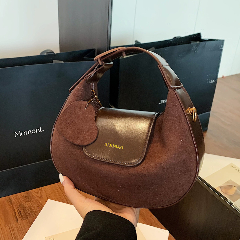 Retro Matte Small Square Bag for Women 2026 New Niche Design Handbag Versatile Commuter Crossbody Bag