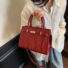 跨境新款婚包高级感鳄鱼纹包包女休闲时尚大容量中年女士妈妈包