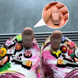 Cross-border Big Toe Croc Charm Big Toe Fur Thumb Crocodile Hanging Shoes Funny Hole Shoes