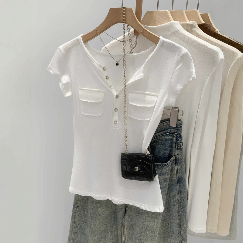 White Slim-Fit Pocket Design Button V-Neck Short-Sleeve T-Shirt for Women, Summer 2026 New Style, Unique and Beautiful, Very Attractive Top