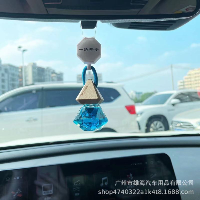 朗龍と同じスタイルの車載香水ペンダント、車内用香水吊り下げボトル、ハンギングタイプの車用アロマディフューザー|undefined