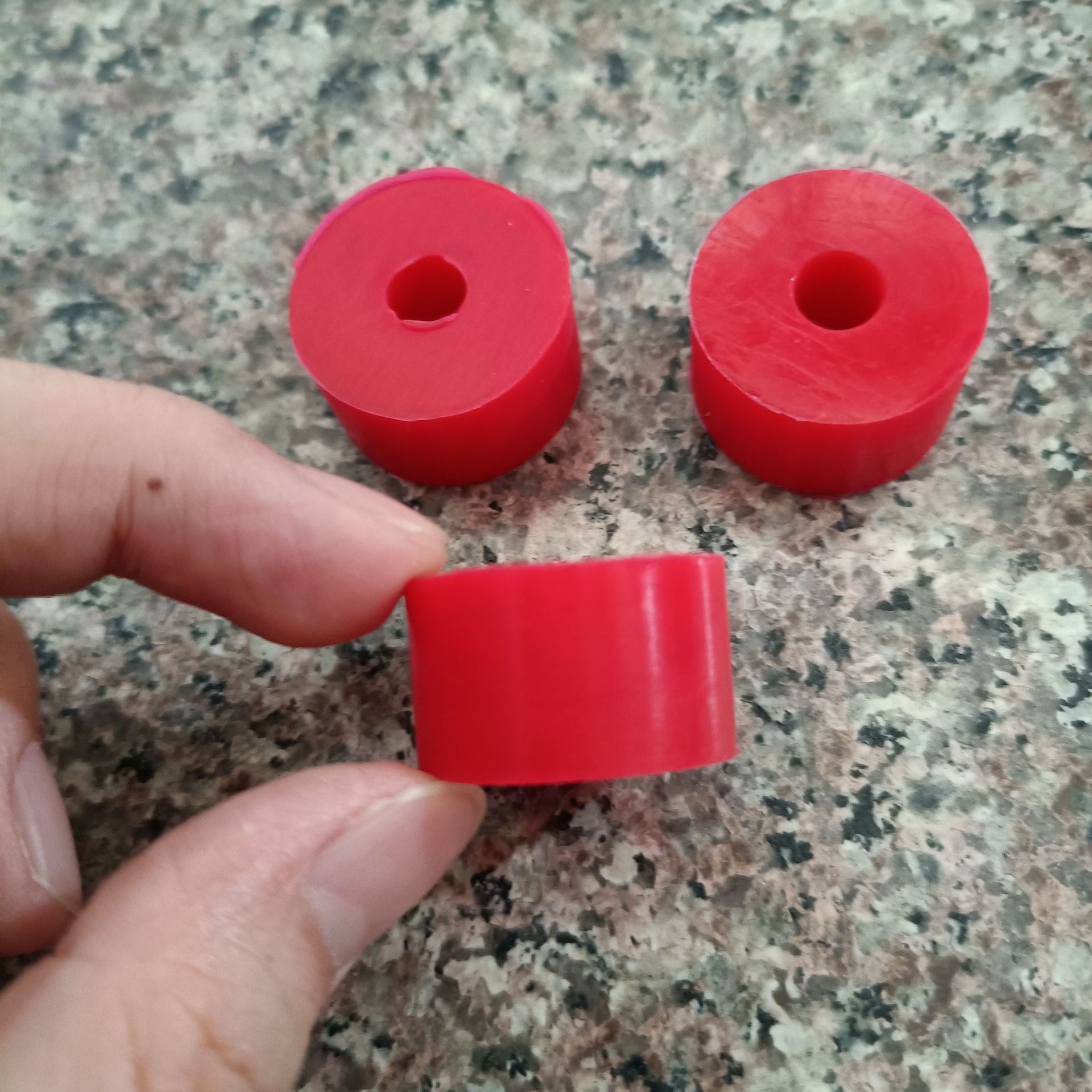 厂家批发 φ30 运动器械减震硅胶垫 硅胶圆垫 耐压硅胶减震垫