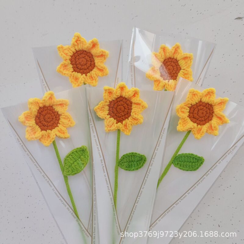 完成品の純粋な手作りのかぎ針編みの小さいヒマワリの花束の祝日の贈り物は花の永遠の花の置物の卸売りをシミュレーションします。|undefined