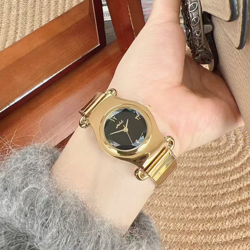 手表女学生韩版简约休闲抖音网红乔妹同款经典文艺复古石英小黑表