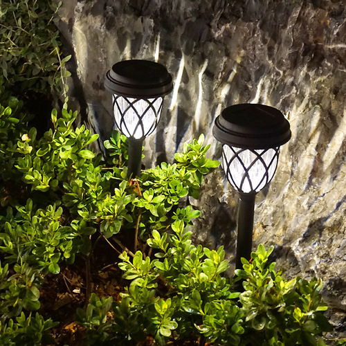 New Solar Outdoor Courtyard Stake Grass Lantern for Home Garden Atmospheric Decoration Grass Waterproof Landscape Arrangement