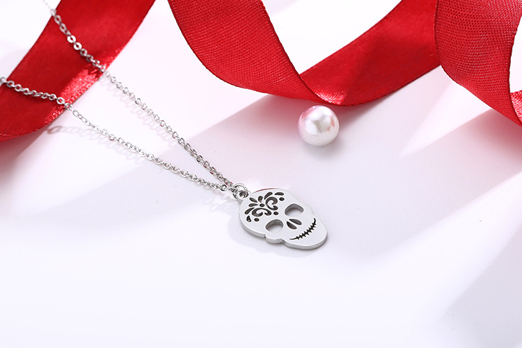 Cross-Border European and American Jewelry Halloween Accessories Golden Earrings Popular Retro Stain