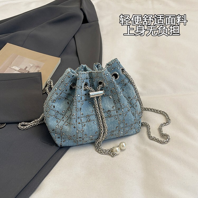 2025 Summer Hot-Selling Denim Bag for Women, Single-Shoulder Crossbody Bag, Exquisite and Luxurious, Stylish and High-End Chain Bucket Bag 2025 Summer Hot-Selling Denim Bag for Women, Single-Shoulder Crossbody Bag, Exquisite and Luxurious, Stylish and High-End Chain Bucket Bag
