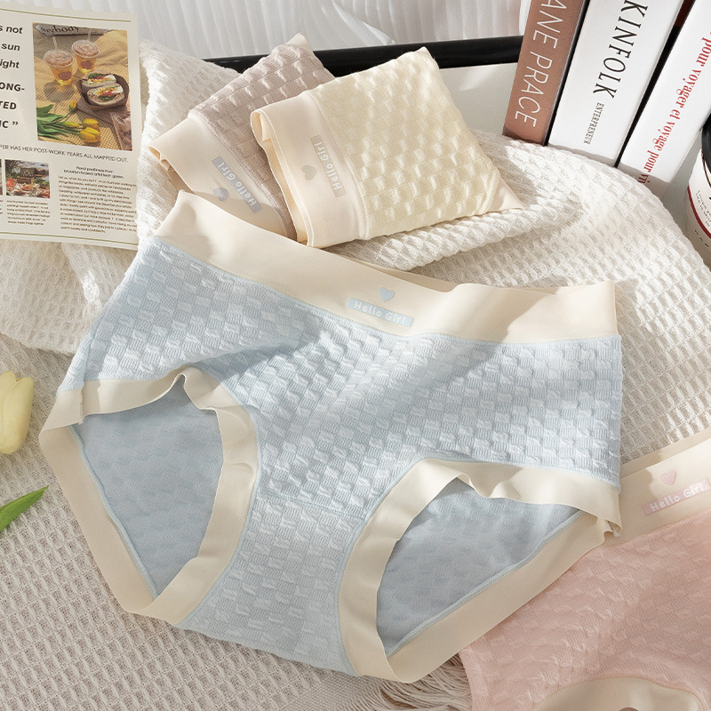 Ropa interior de mujer de algodón puro entrepierna transpirable Mediados de cintura triángulo pantalones cortos cabeza chica japonesa más tamaño ropa interior sin costuras al por mayor