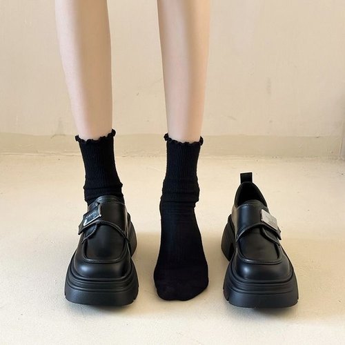 English-style small leather shoes for women, spring 2025, retro versatile, height-increasing, match skirts, thick-soled loafers