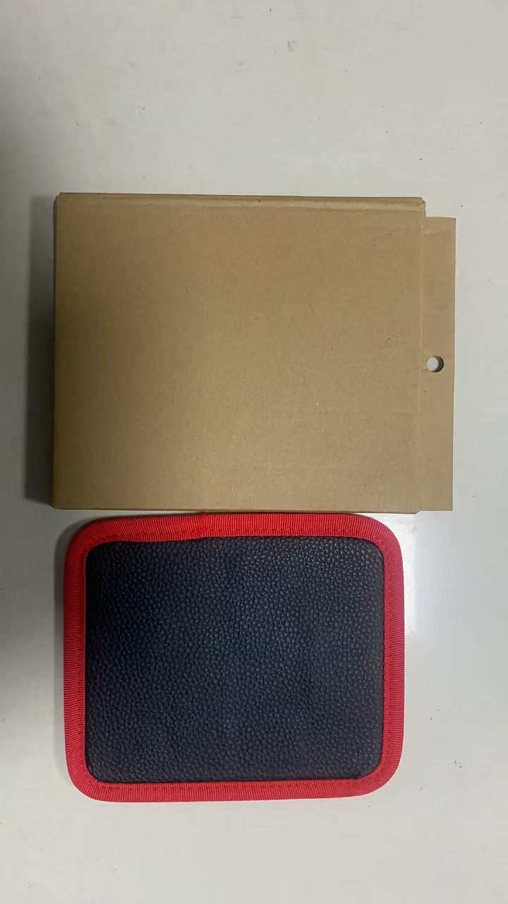 가죽 보드 레드 트럼펫