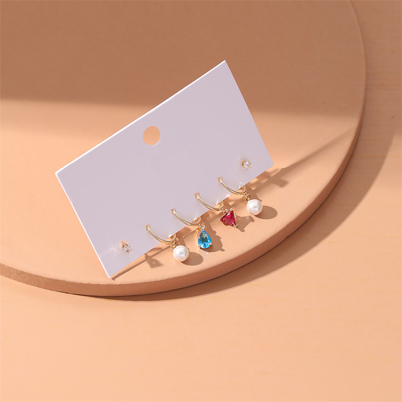 Mode Géométrique Alliage Placage Perles Artificielles Femmes Des Boucles D'oreilles 1 Jeu display picture 22