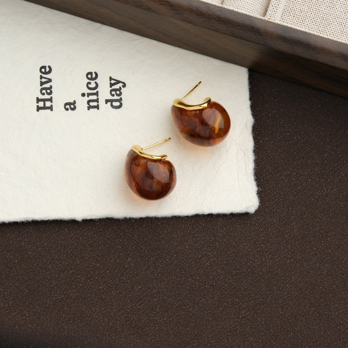 6g Weight Steel needle Ear Needle Material Ear Studs Classification 1 Pair Quantity Weekend, Lawn Occasion Plastic, Resin Material Geometric Pattern Women's Gender Simple Style, Classic Style Style Retro Amber Resin Earrings Hong Kong Style Fashion Design Luxury Feelings Geometric Pattern 925 Silver Ear Studs Women Jewelry 6