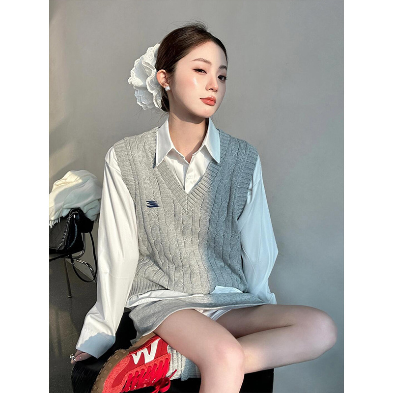 灰色v领针织马甲女早秋穿搭麻花韩系叠穿背心修身显瘦学院风上衣|undefined