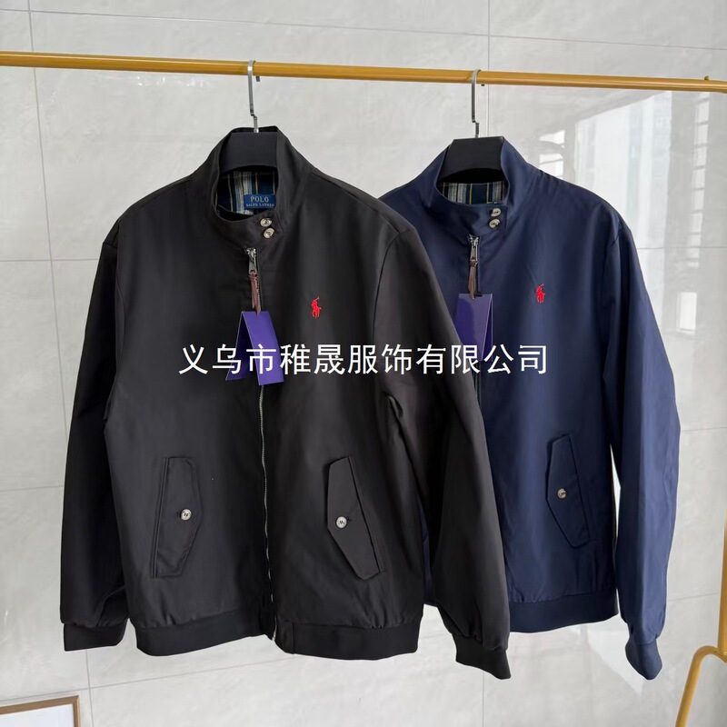 New retro American-style men's jacket, available now, with a stand-up collar and small embroidery, perfect for casual autumn wear. Classic men's jacket, in stock