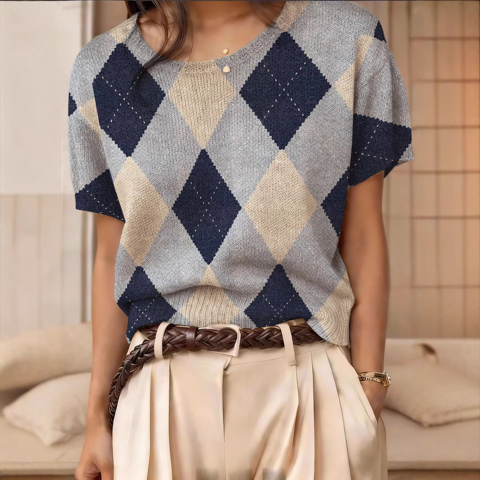 Amazon 2026 New Retro Short-Sleeved Sweater with Color-Blocking Jacquard Knit, Cross-Border Round-Neck Top, Popular on Aliexpress