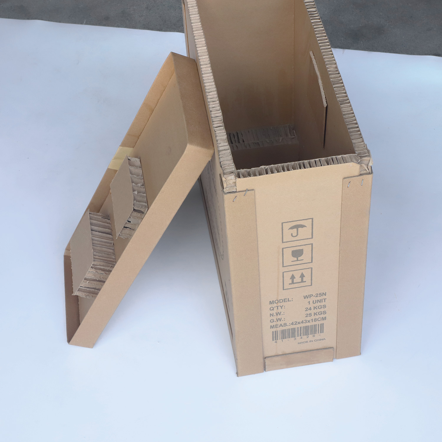 厂家供应加厚耐磨实用包装箱小型电子仪器加强物流打包箱瓦楞纸箱