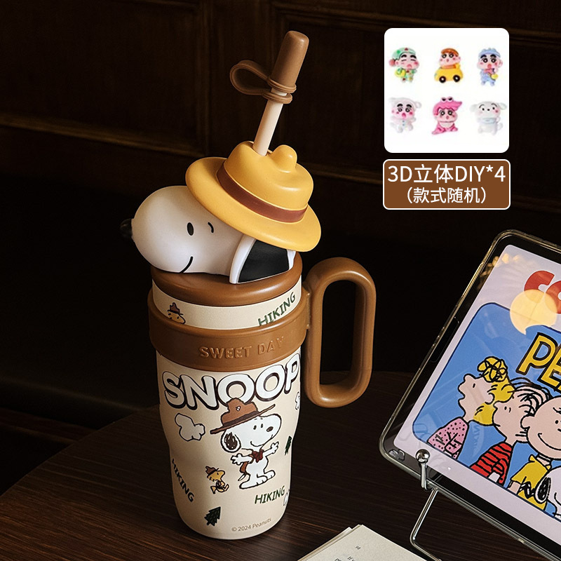 Vaso térmico Snoopy 316 acero inoxidable, mantiene frío y calor, con popote, ideal para deporte o exterior.