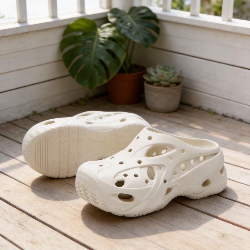 Summer Coral Hole Shoes with Hidden Height Increase, Korean Style Fashion Outdoor Non-Slip Thick-Soled Height-Increasing Beach Sandals for Men and Women, Breathable