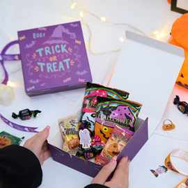 创意覆膜万圣节4粒蛋黄酥牛轧糖雪花酥牛轧饼盒西点礼品盒子