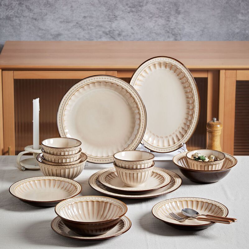 French-style vintage kiln-fired cross-border ceramic tableware set for home use, new high-end rice bowls, plates, and soup bowls French-style vintage kiln-fired cross-border ceramic tableware set for home use, new high-end rice bowls, plates, and soup bowls