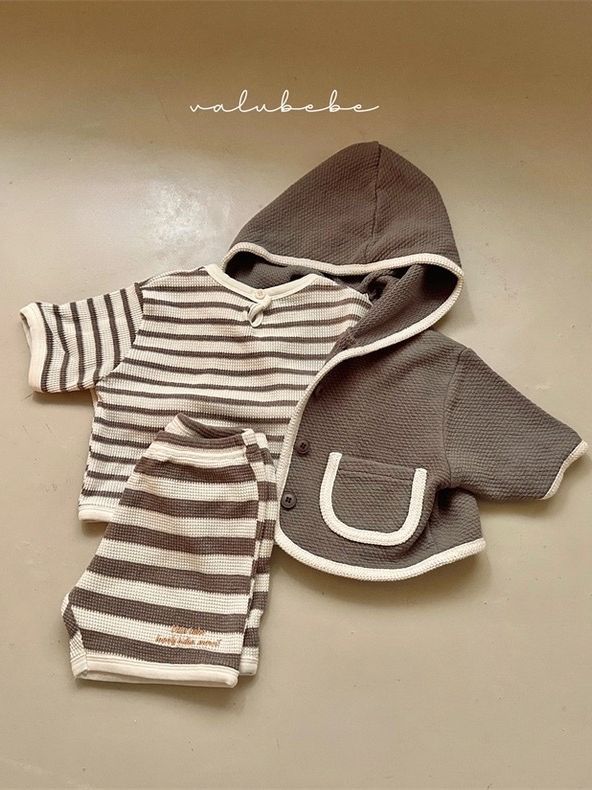 Niño bebé principios de primavera ropa de estilo coreano ropa de los niños de primavera a rayas camisa de fondo versátil bebé suéter traje
